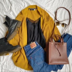 URBAN OUTFITTERS OVERSIZED MUSTARD CARDIGAN